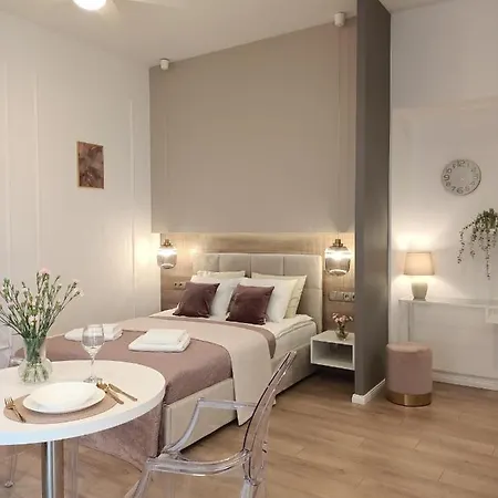Apartament Myfive *